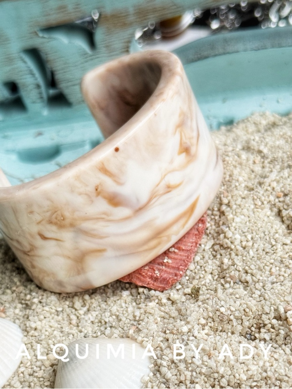 Alquimia Cream and Brown Swirl Resin Cuff Bracelet